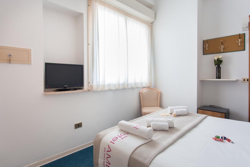 Hotel Ambra Морской Милан Номер фото