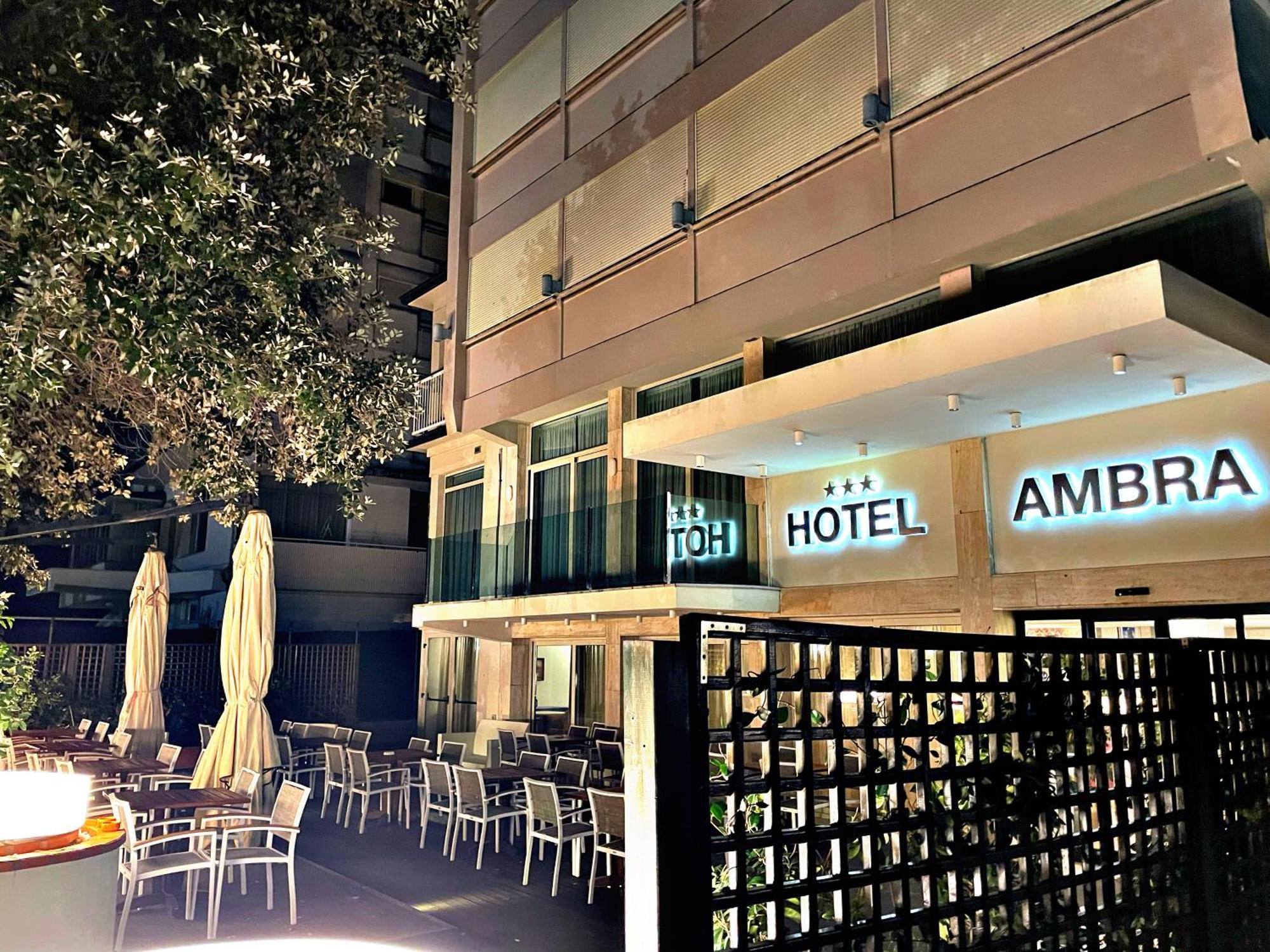 Hotel Ambra Морской Милан Экстерьер фото