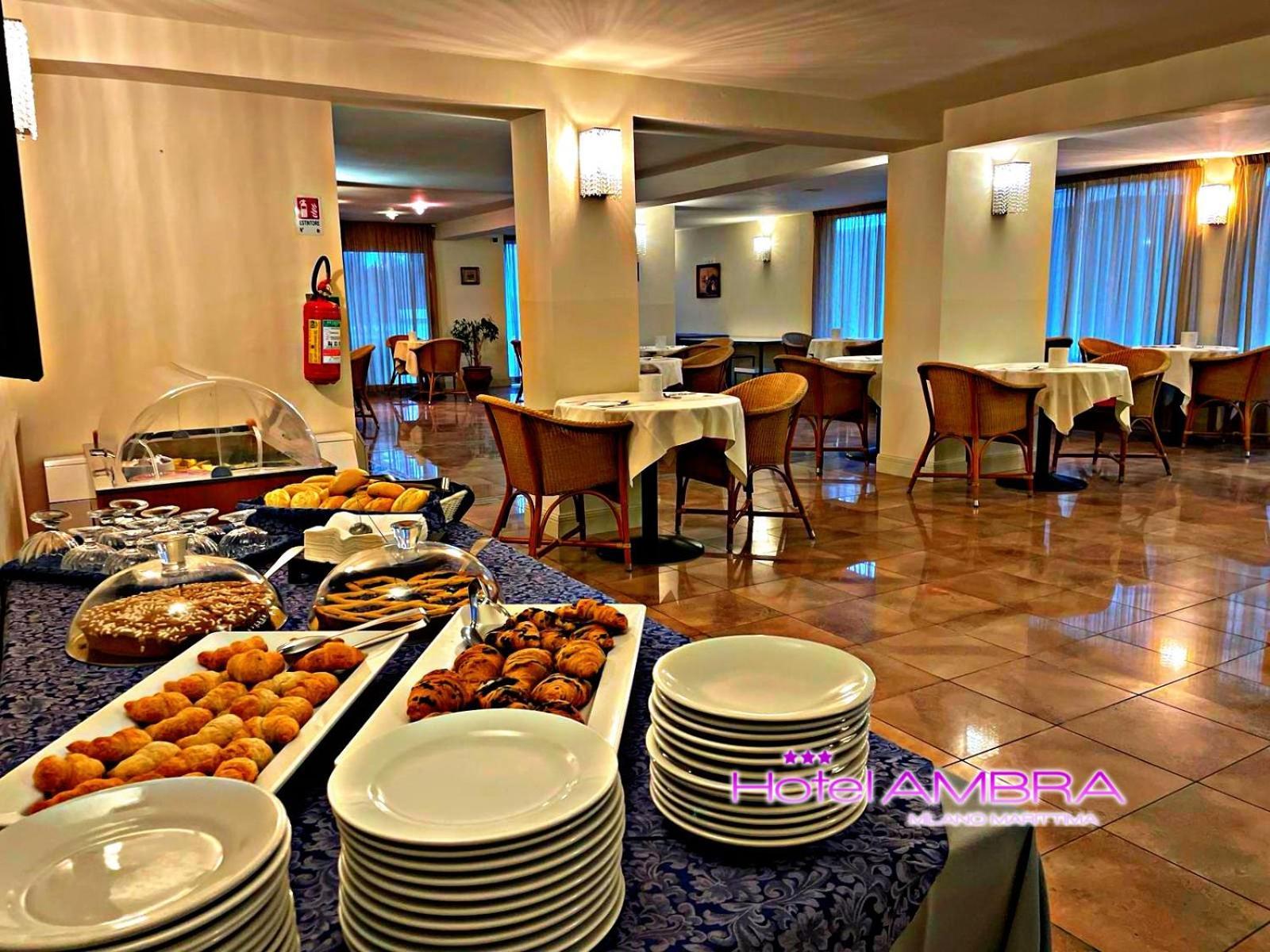 Hotel Ambra Морской Милан Экстерьер фото