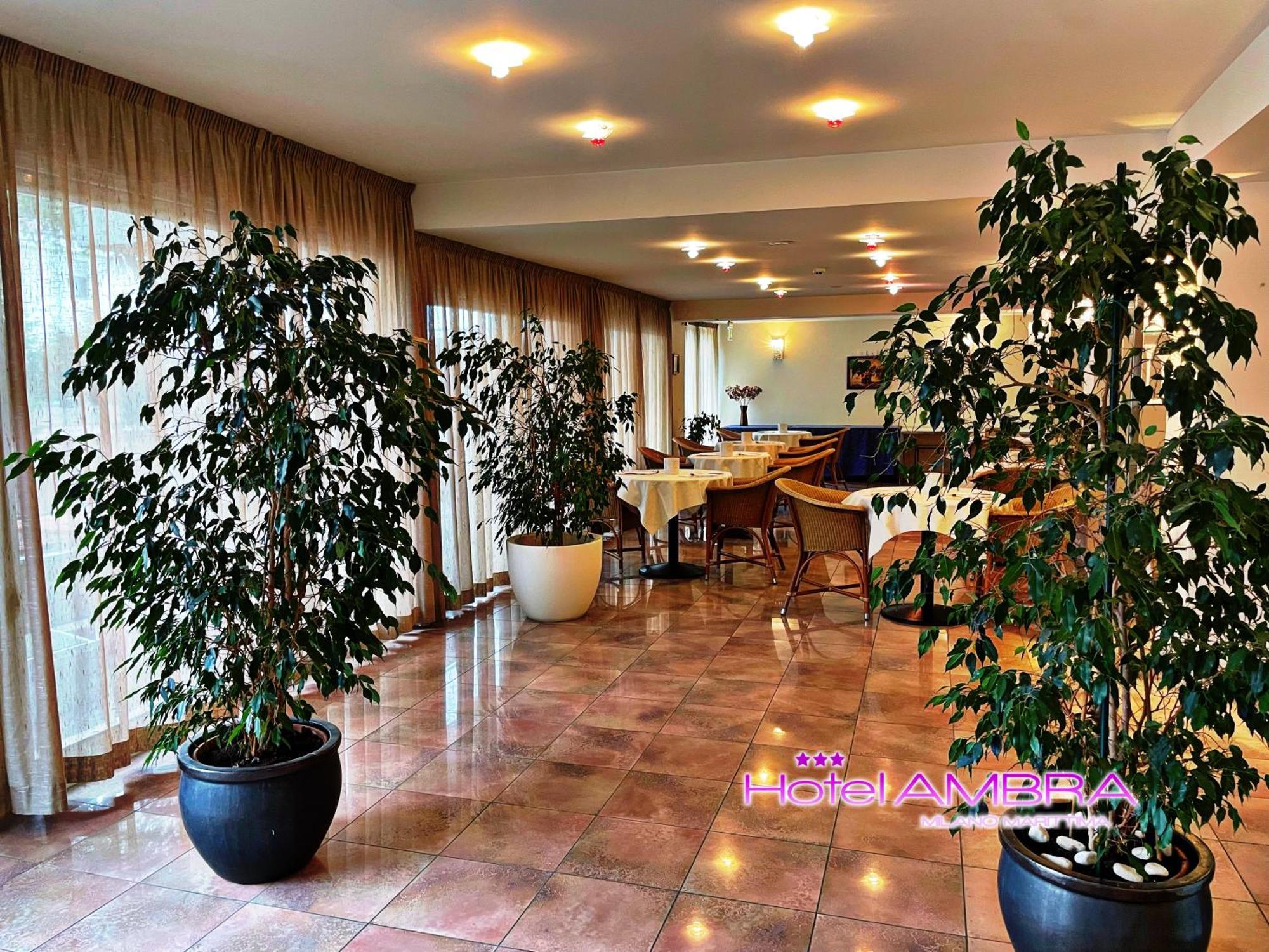 Hotel Ambra Морской Милан Экстерьер фото
